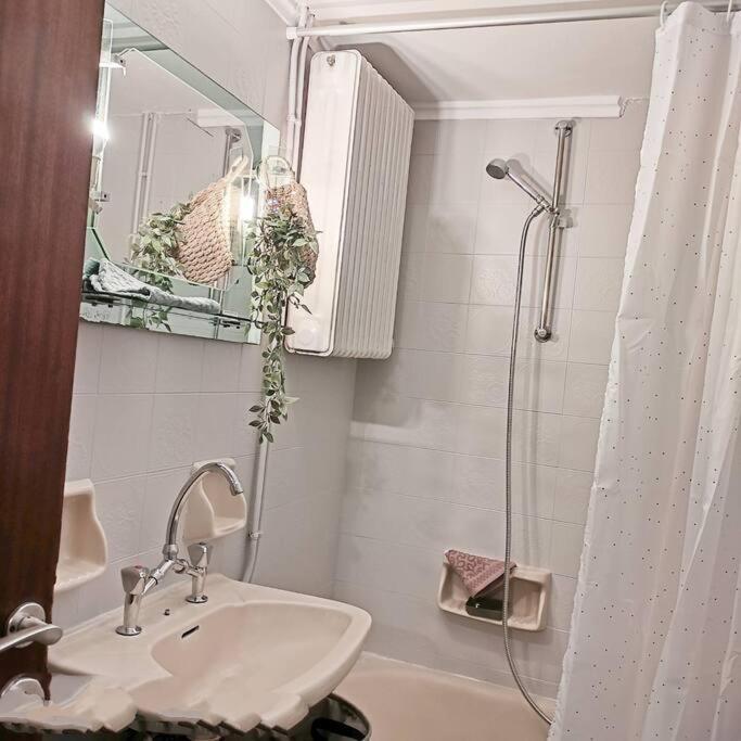 New Modern Flat Pyrgos Centre Olympia Apartment Ngoại thất bức ảnh